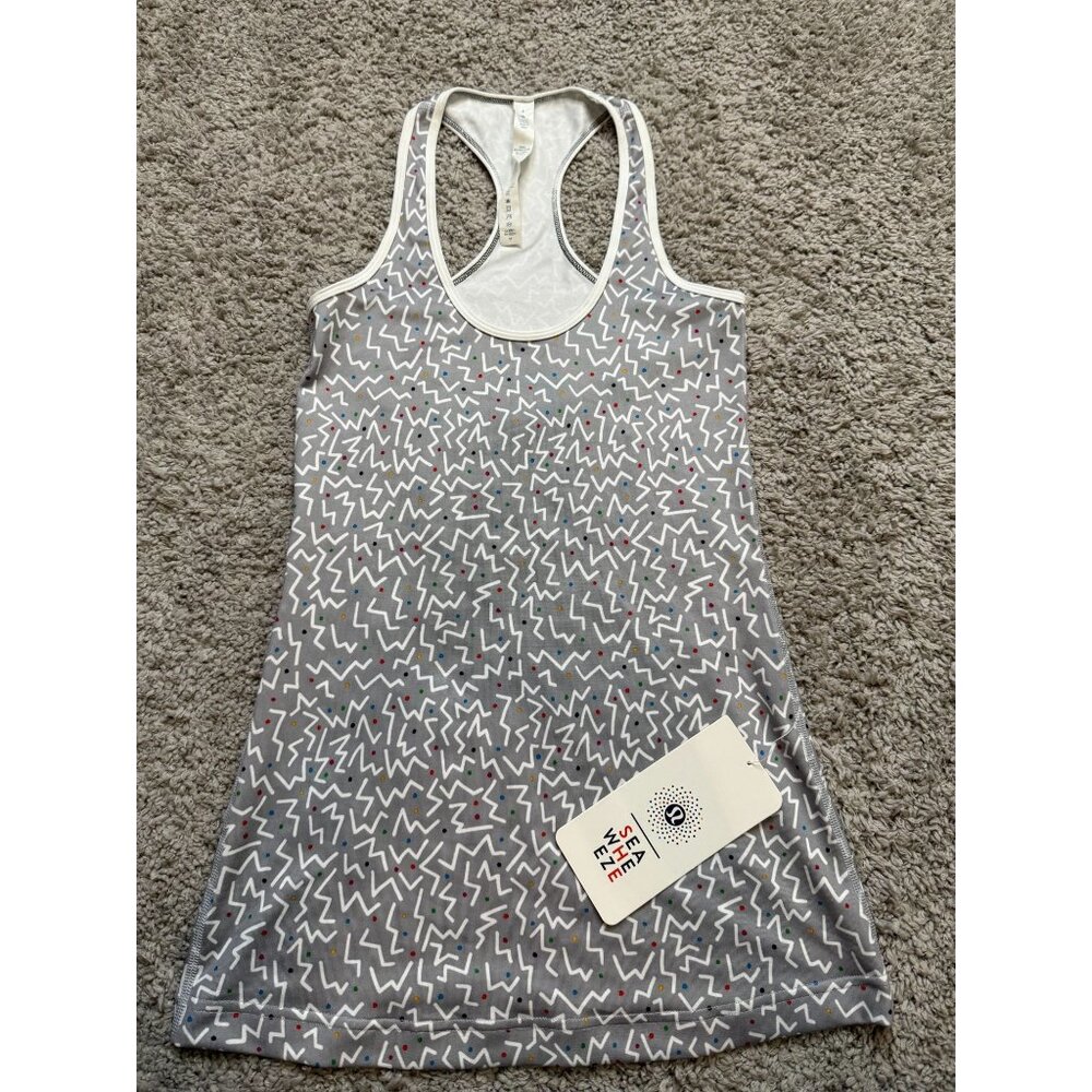 Lululemon NWT SeaWheeze 2015 Cool Racerback Gray Gym Womens 4